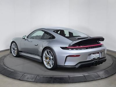 2025 Porsche 911 - Photo 3