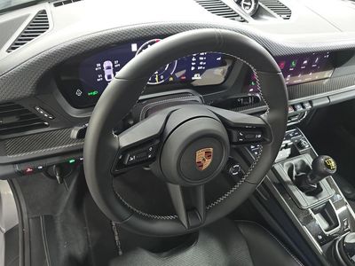 2025 Porsche 911 - Photo 4