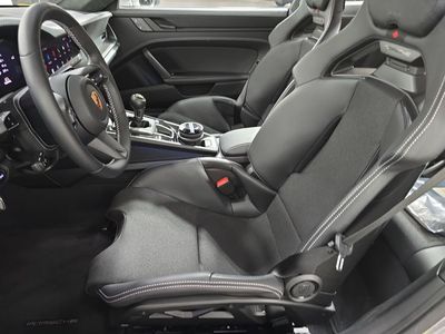 2025 Porsche 911 - Photo 5
