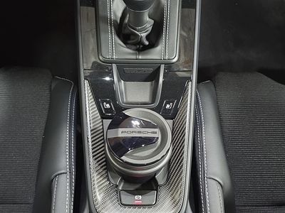 2025 Porsche 911 - Photo 20