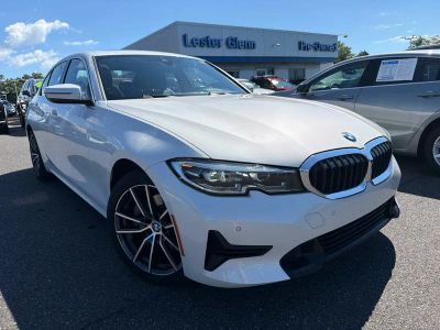 2019 BMW 330i — side profile view