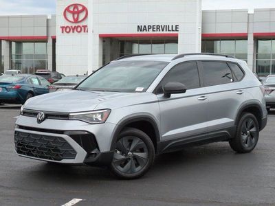 2025 Volkswagen Taos - Photo 2