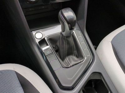 2025 Volkswagen Taos - Photo 13