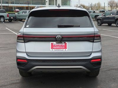 2025 Volkswagen Taos - Photo 6