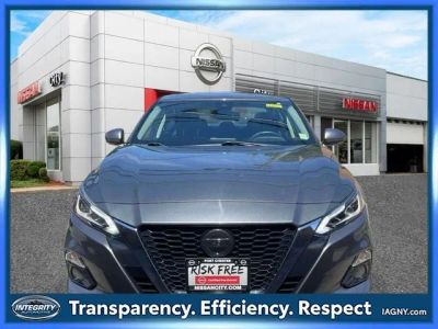 2020 Nissan Altima — side profile view