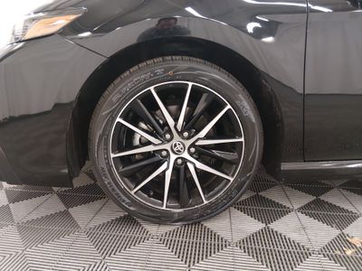 2024 Toyota Camry — photo 10 view