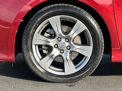 2017 Toyota Sienna - Photo 32