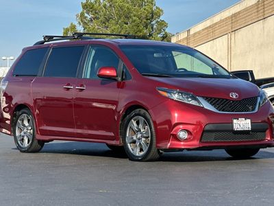 2017 Toyota Sienna - Photo 5