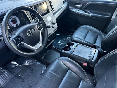 2017 Toyota Sienna - Photo 11