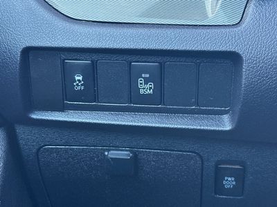 2017 Toyota Sienna - Photo 31