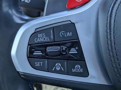 2020 BMW M8 — photo 28 view