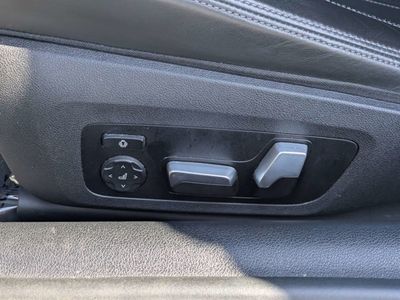 2020 BMW M8 — photo 32 view