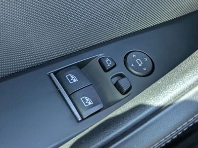 2020 BMW M8 — photo 26 view