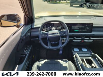 2027 Kia Telluride Hybrid - Photo 18
