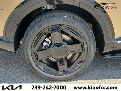 2027 Kia Telluride Hybrid - Photo 9