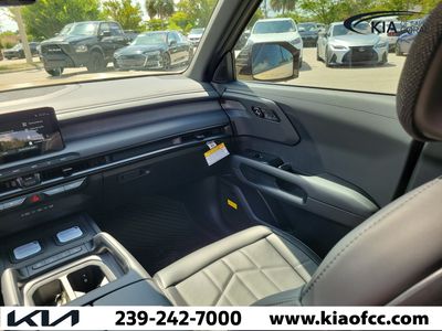 2027 Kia Telluride Hybrid - Photo 19