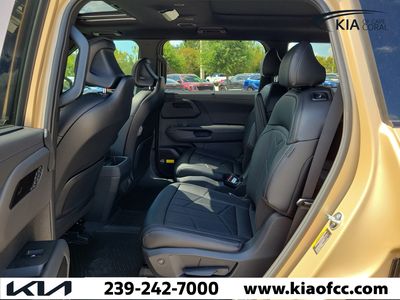 2027 Kia Telluride Hybrid - Photo 13