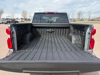 2026 Chevrolet Silverado 1500 — photo 17 view