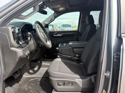 2026 Chevrolet Silverado 1500 — photo 9 view