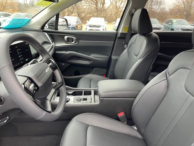 2026 Kia Sorento Hybrid — photo 9 view