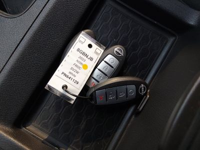 2023 Nissan Frontier - Photo 15