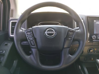 2023 Nissan Frontier - Photo 12