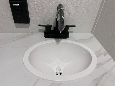 2026 Grand Design Transcend One - Photo 23