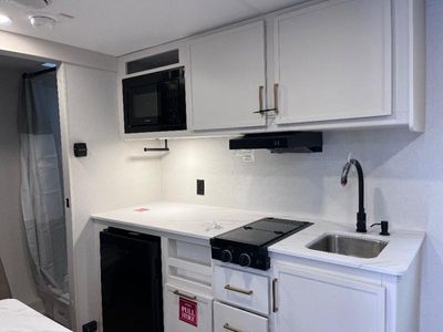 2026 Grand Design Transcend One - Photo 8