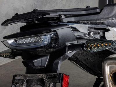 2024 Husqvarna Norden 901 - Photo 10