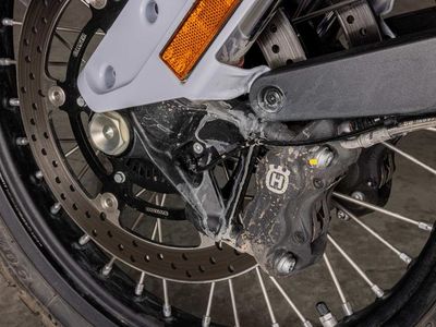 2024 Husqvarna Norden 901 - Photo 14