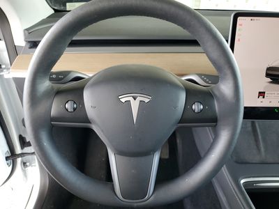 2023 Tesla Model Y - Photo 22