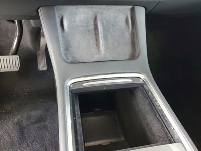 2023 Tesla Model Y - Photo 28