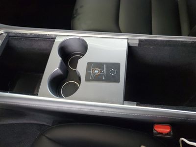 2023 Tesla Model Y - Photo 30