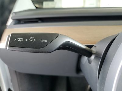 2023 Tesla Model Y - Photo 21