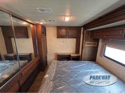 2011 Fleetwood RV Bounder - Photo 21