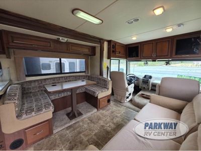 2011 Fleetwood RV Bounder - Photo 8