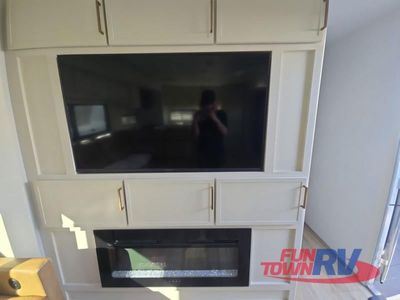 2026 Brinkley Model I - Photo 32
