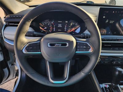 2026 Pre-Owned 2025 Jeep Compass - Photo 10