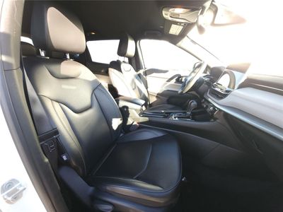 2026 Pre-Owned 2025 Jeep Compass - Photo 6