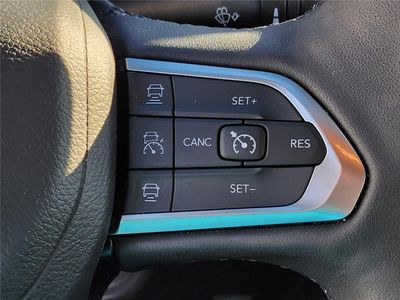 2026 Pre-Owned 2025 Jeep Compass - Photo 11