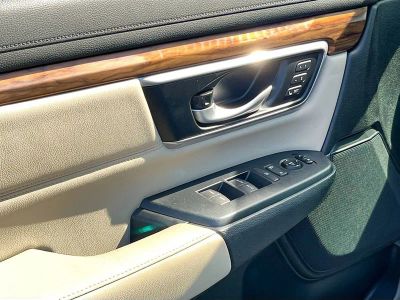 2017 Honda CR-V — photo 18 view