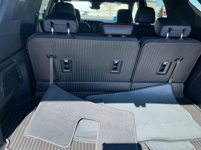 2026 Chevrolet Traverse — photo 18 view