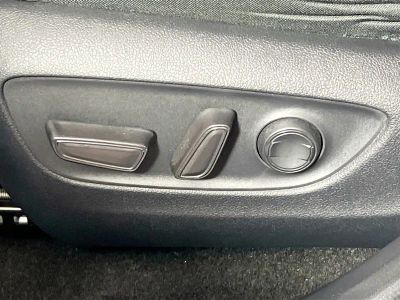 2020 Toyota RAV4 Hybrid — photo 13 view
