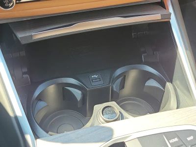 2026 BMW 3 Series — photo 31 view