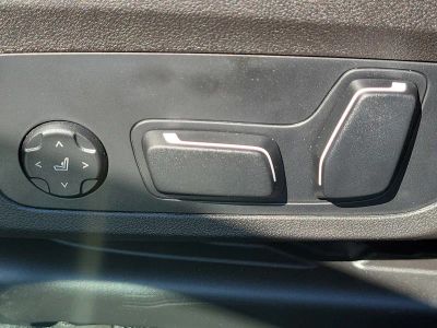 2026 BMW 3 Series — photo 22 view