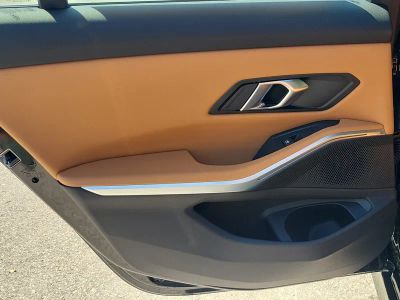 2026 BMW 3 Series — photo 9 view