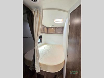 2026 Jayco Redhawk - Photo 31