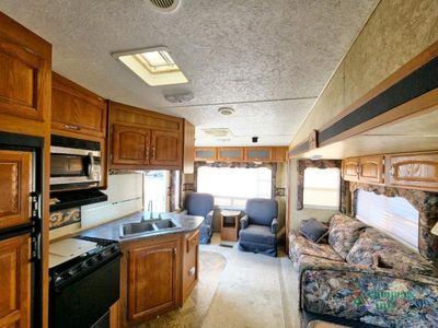 2007 Keystone RV Cougar - Photo 9
