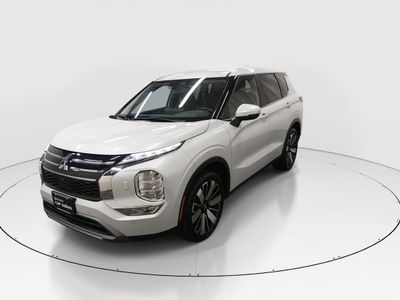 2025 Mitsubishi Outlander - Photo 3