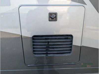 2025 Renegade Renegade — photo 15 view